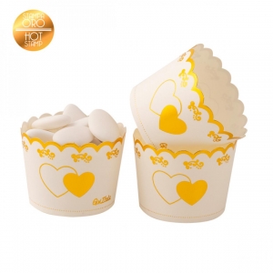 http://www.lemma.lv/6979-14082-thickbox/20-baking-cups-gold-hot-stamp-hearts-cm-5x45.jpg